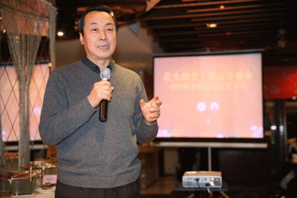 中国当代文学研究会会长白烨发言
